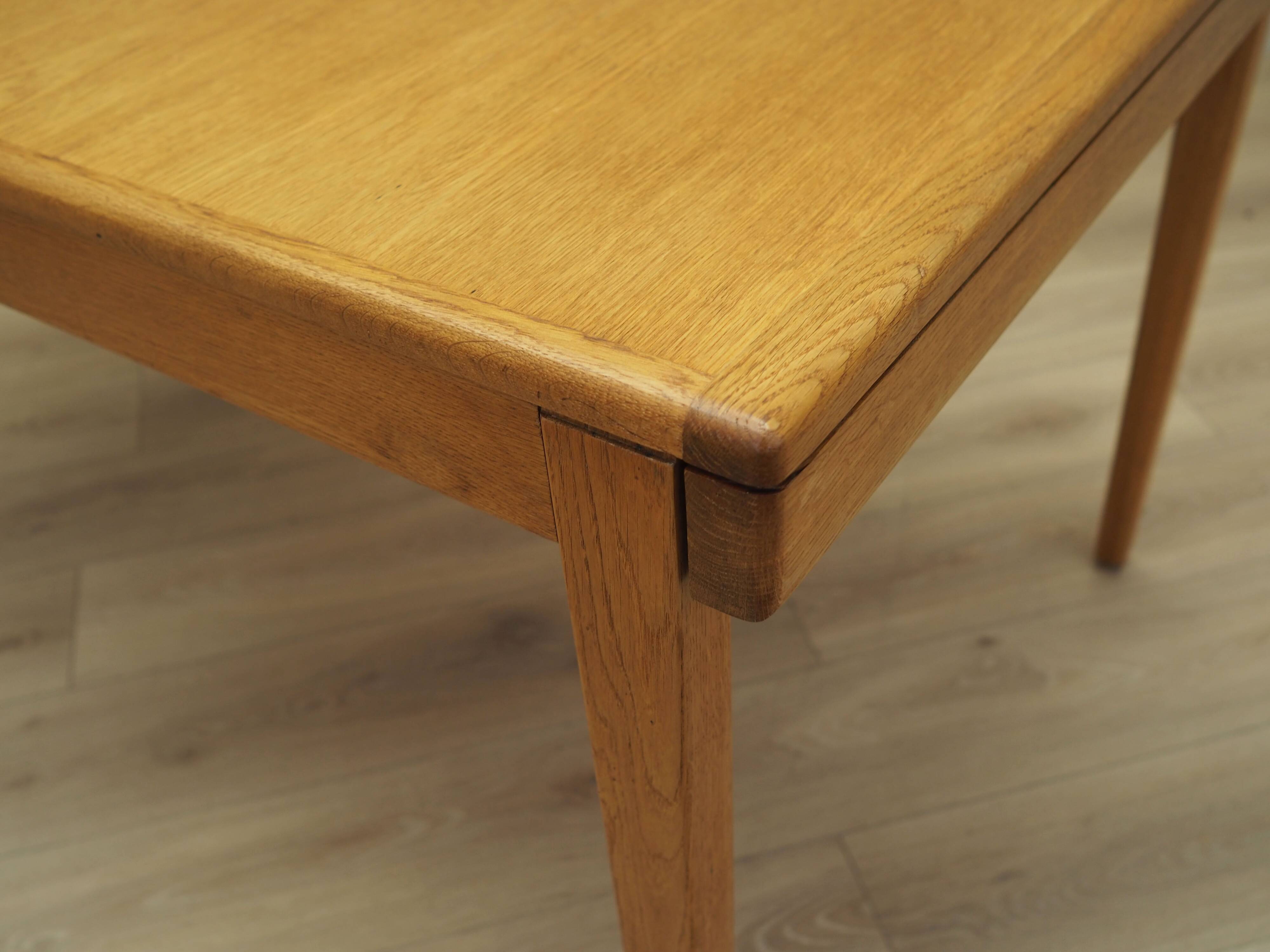 Oak table, Danish design, 1970s, production: Denmark
