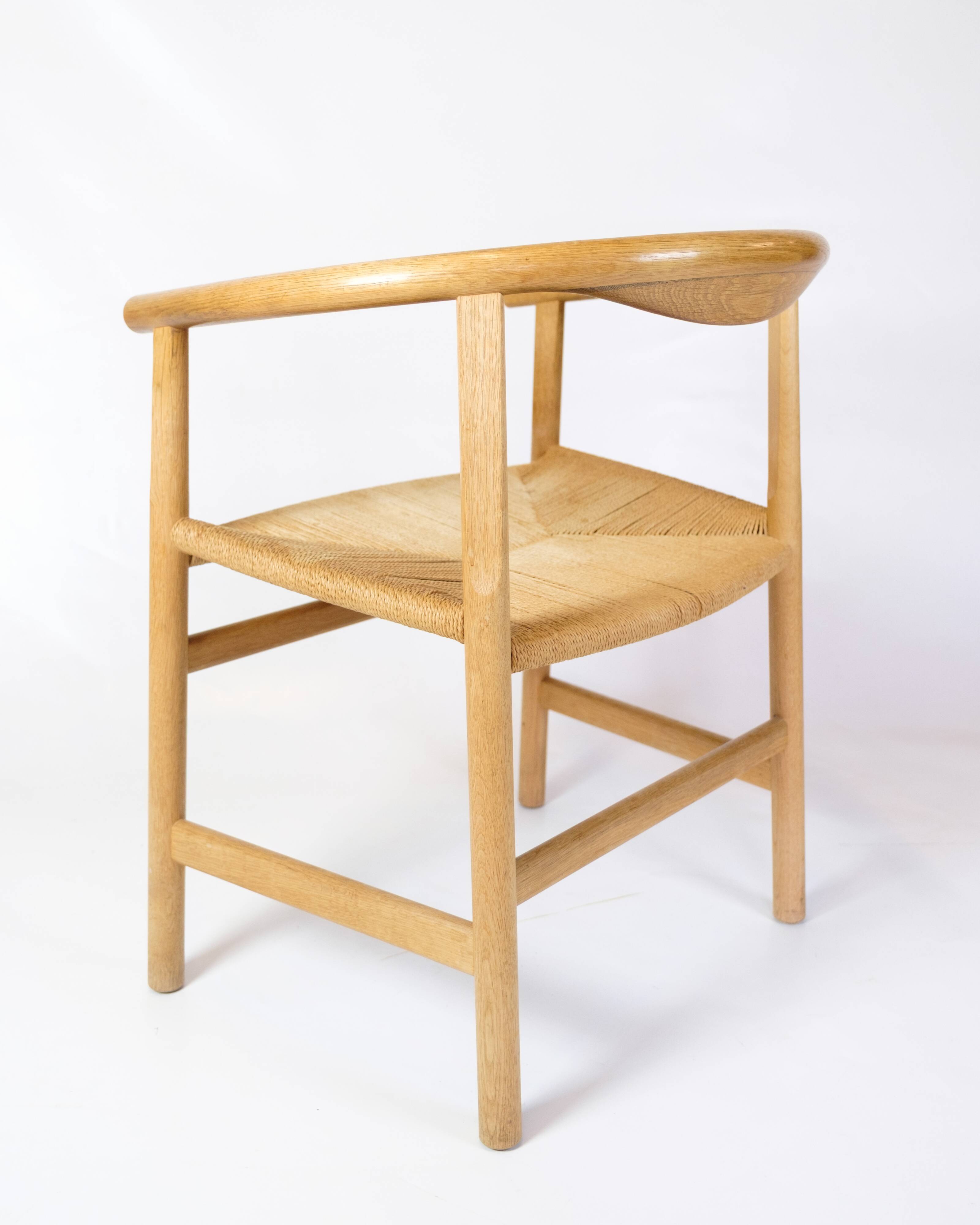 Hans J. Wegner Armchair Model PP201 Made In Oak & Wenge For PP Møbler