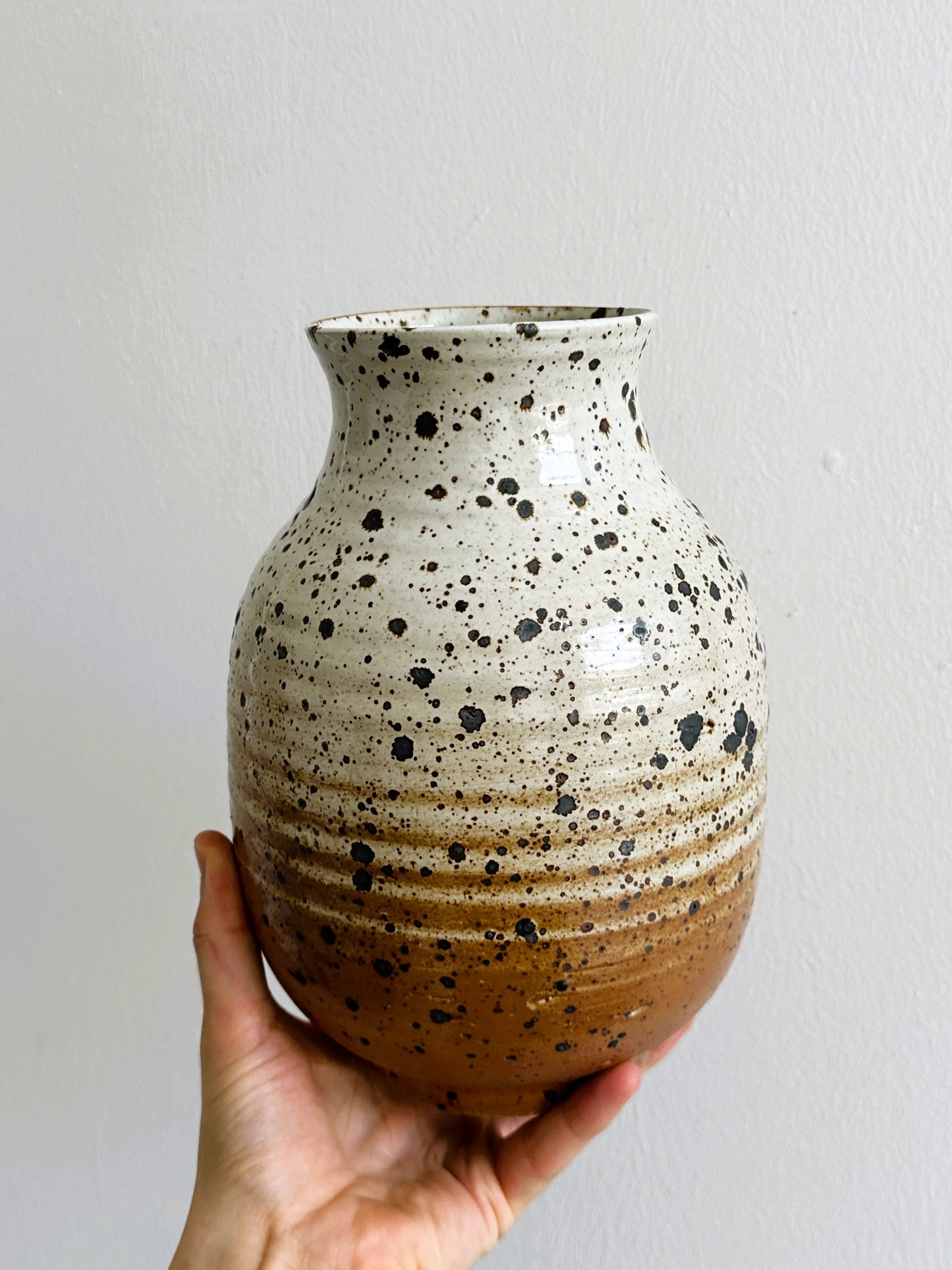 Pyrite stoneware vase Bernadette Ver Eecke