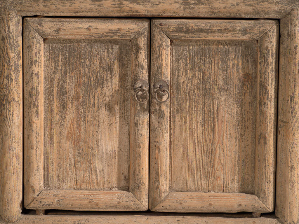 Old elm wood buffet – China, circa 1920