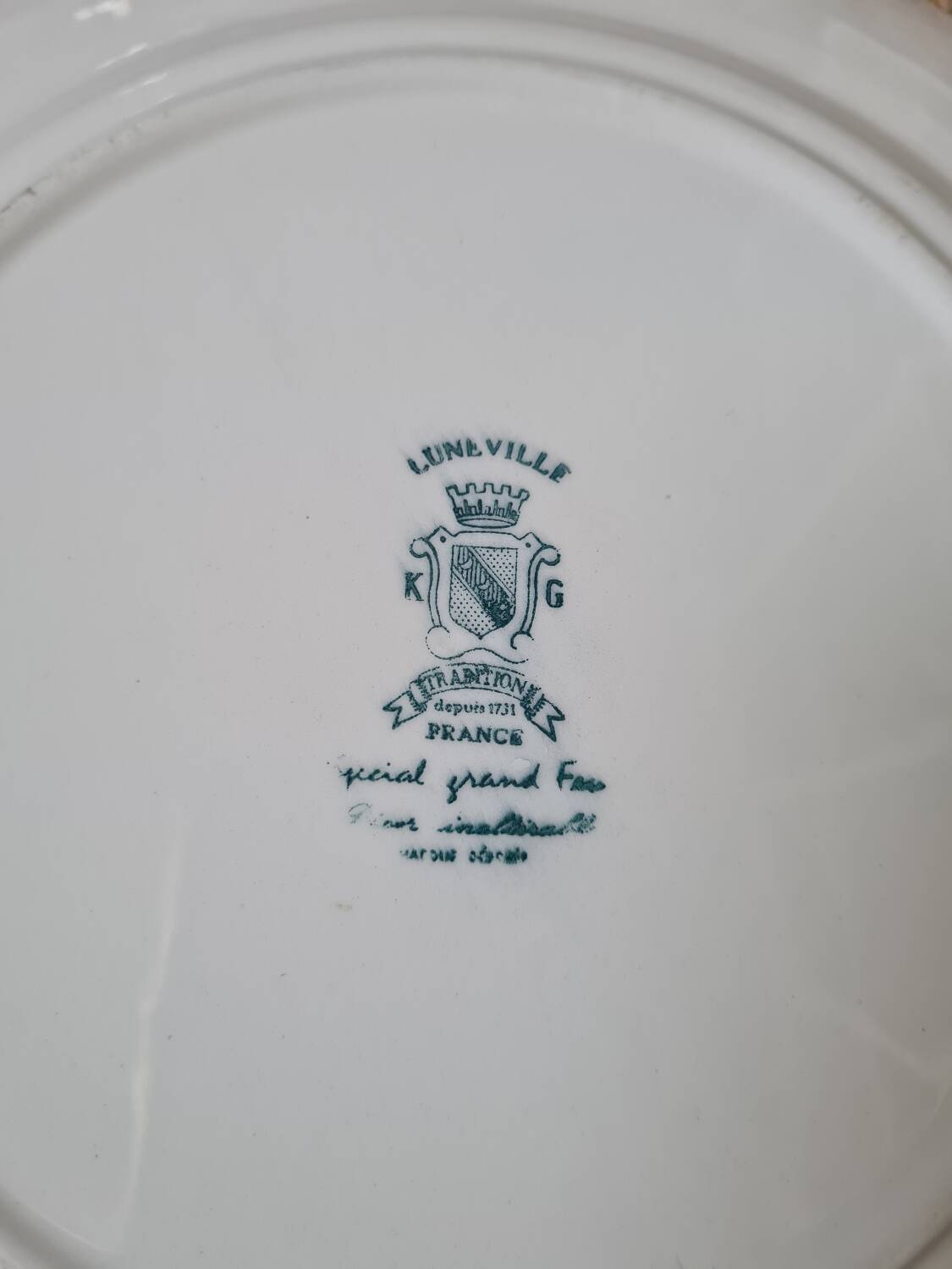 Assiettes Lunéville roses
