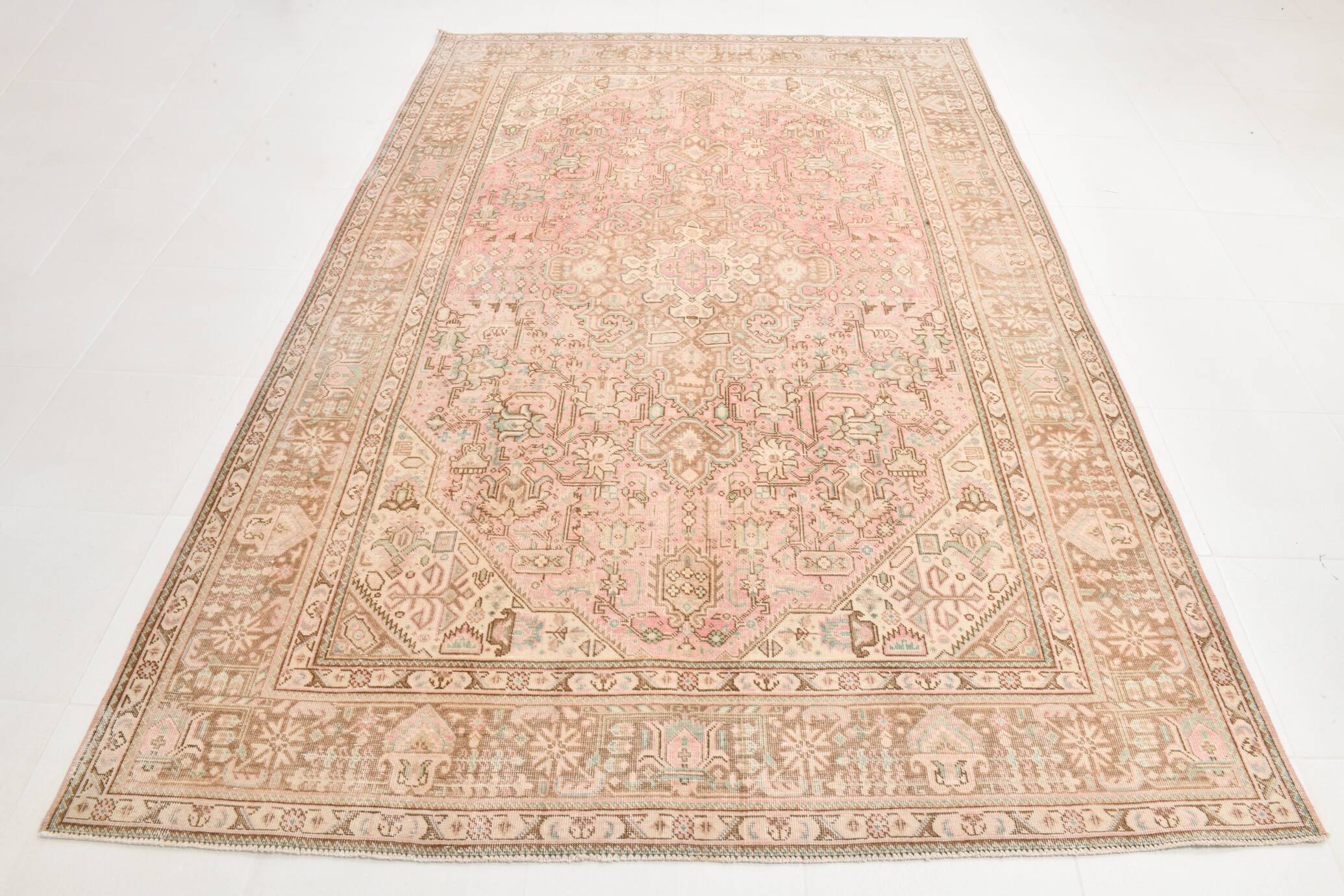 6x9 dusty pink wool persian rug 287x192cm