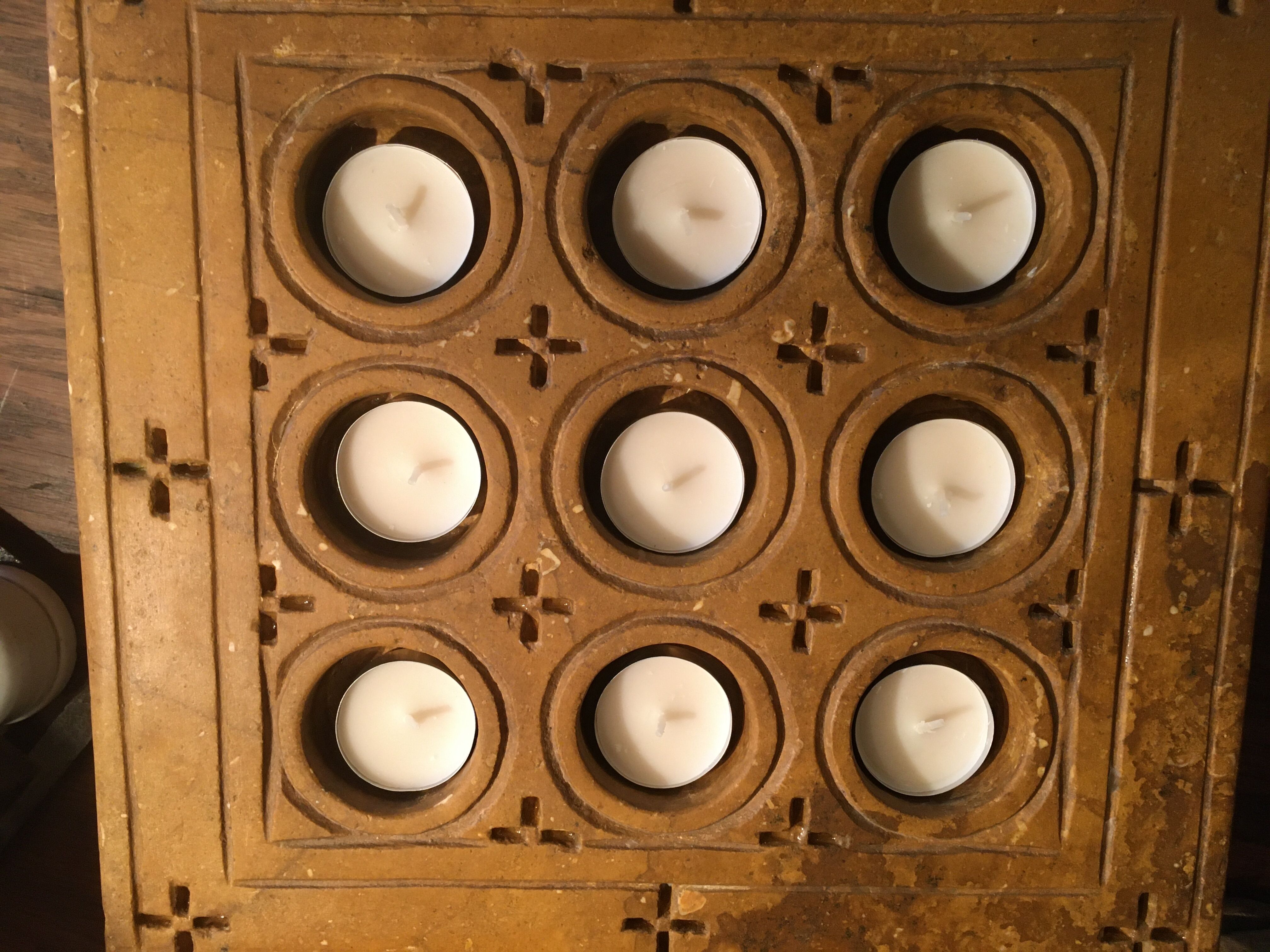 Carved candle holder "Pierre de Jaisalmer"