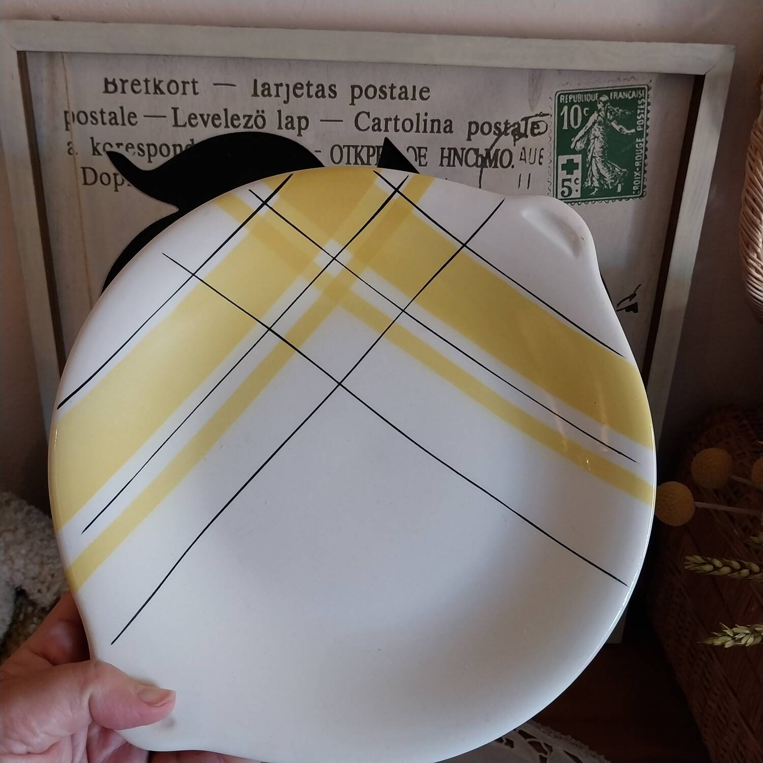 Old Salins cake dish