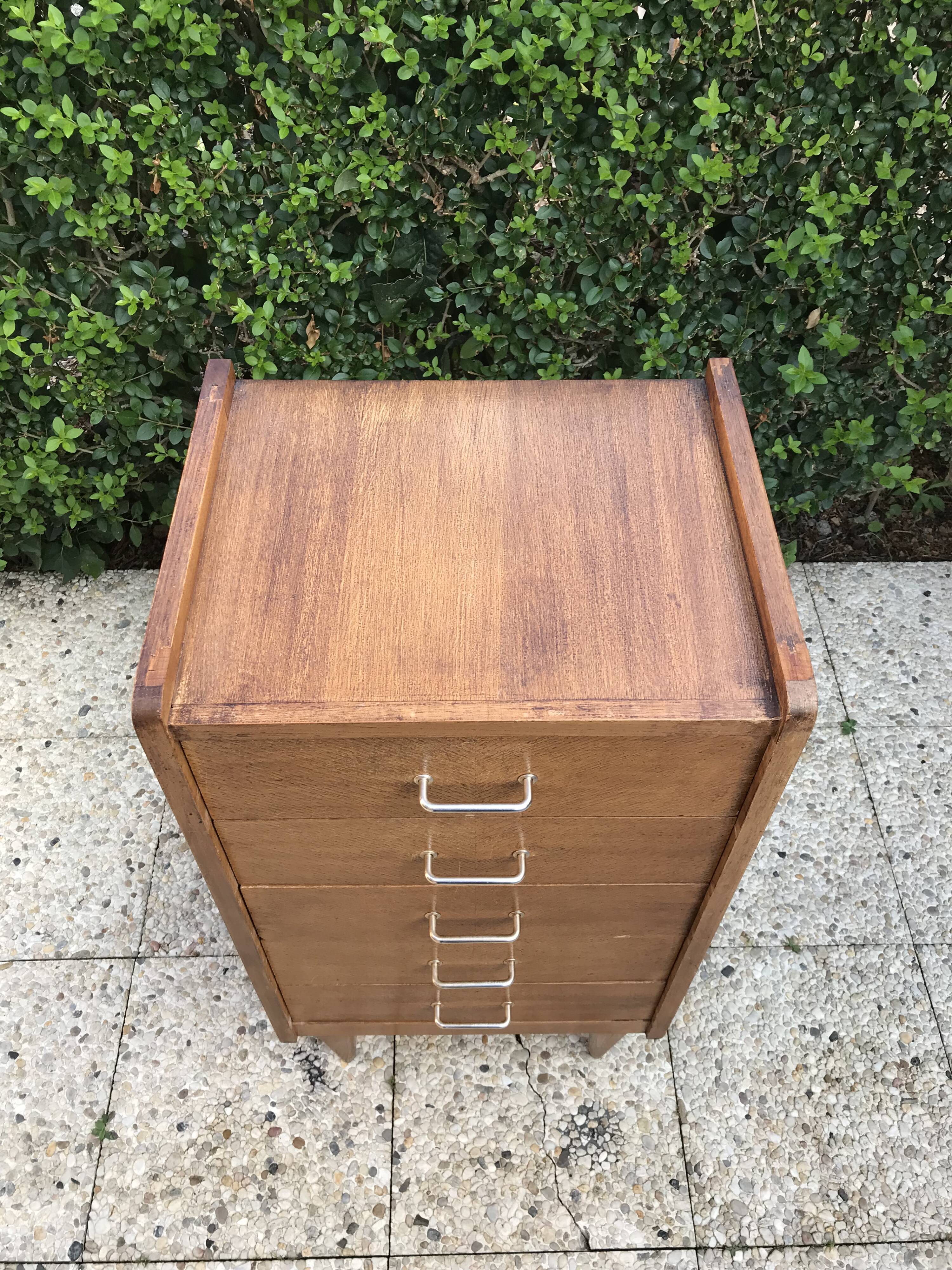Vintage dresser