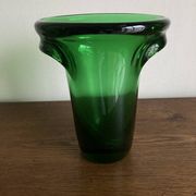 1950s Médicis vase, large Art Deco with handles, made of green blown glass.