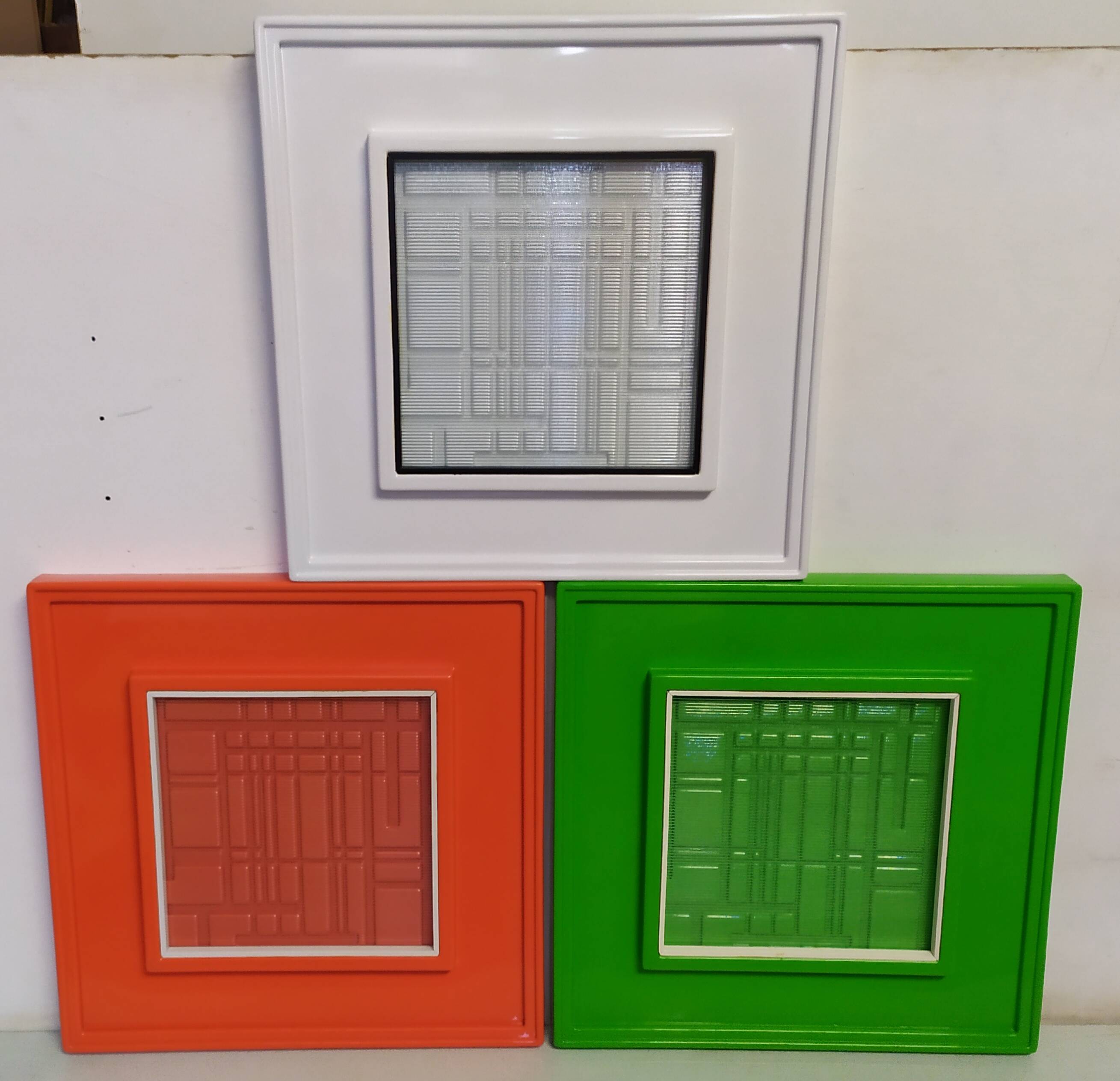 Urano Palma, cinetic plastic panels, 1968, set of 3.