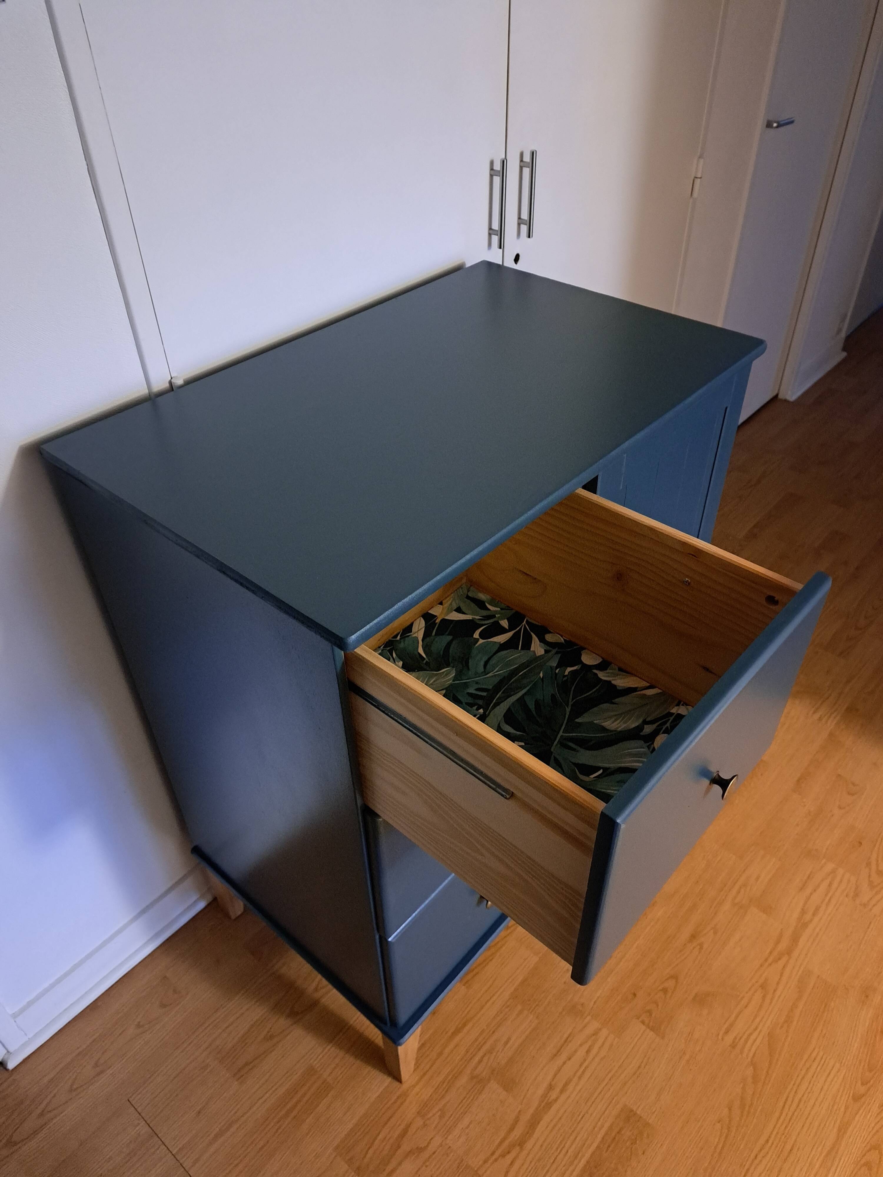 Commode scandinave bleu ganne