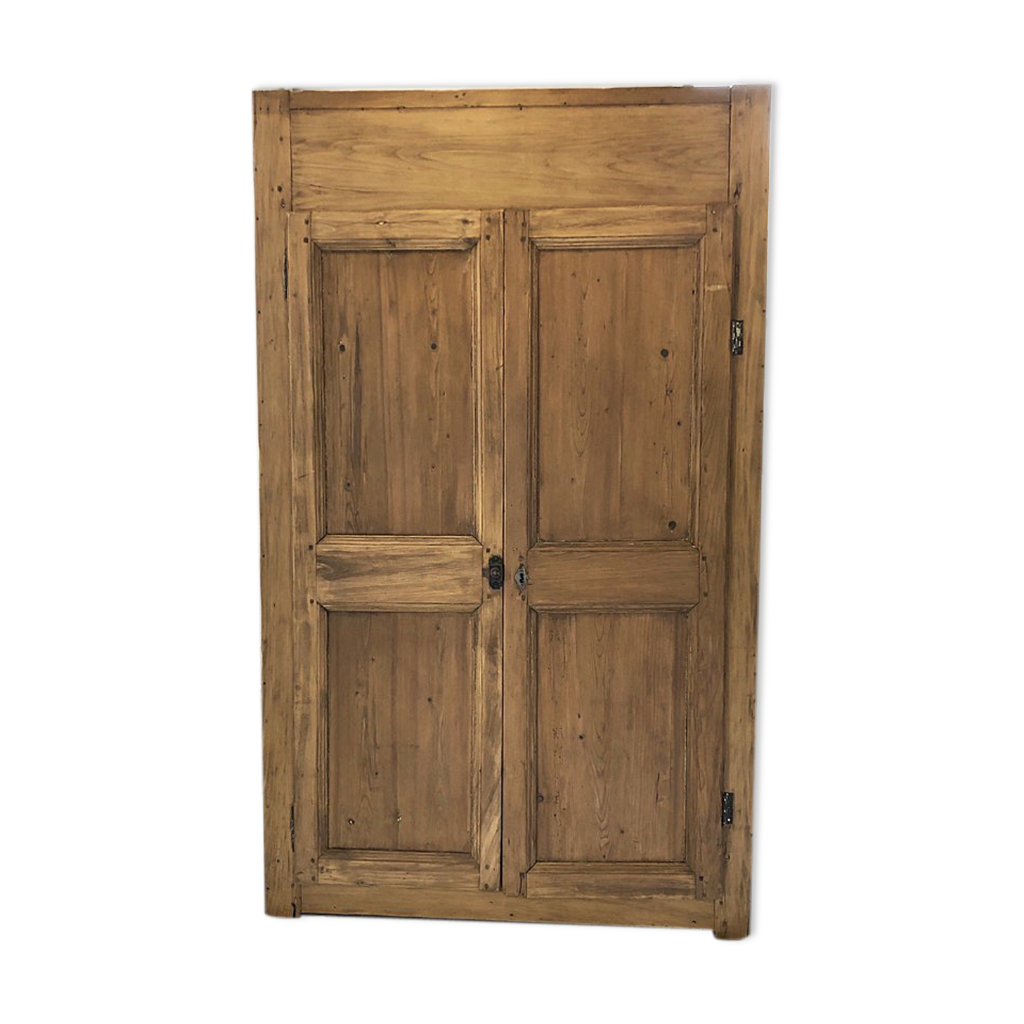 Pine good-food cabinet