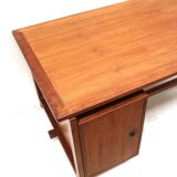 Grand bureau de direction vintage de conception danoise fabriqué dans les années 1960