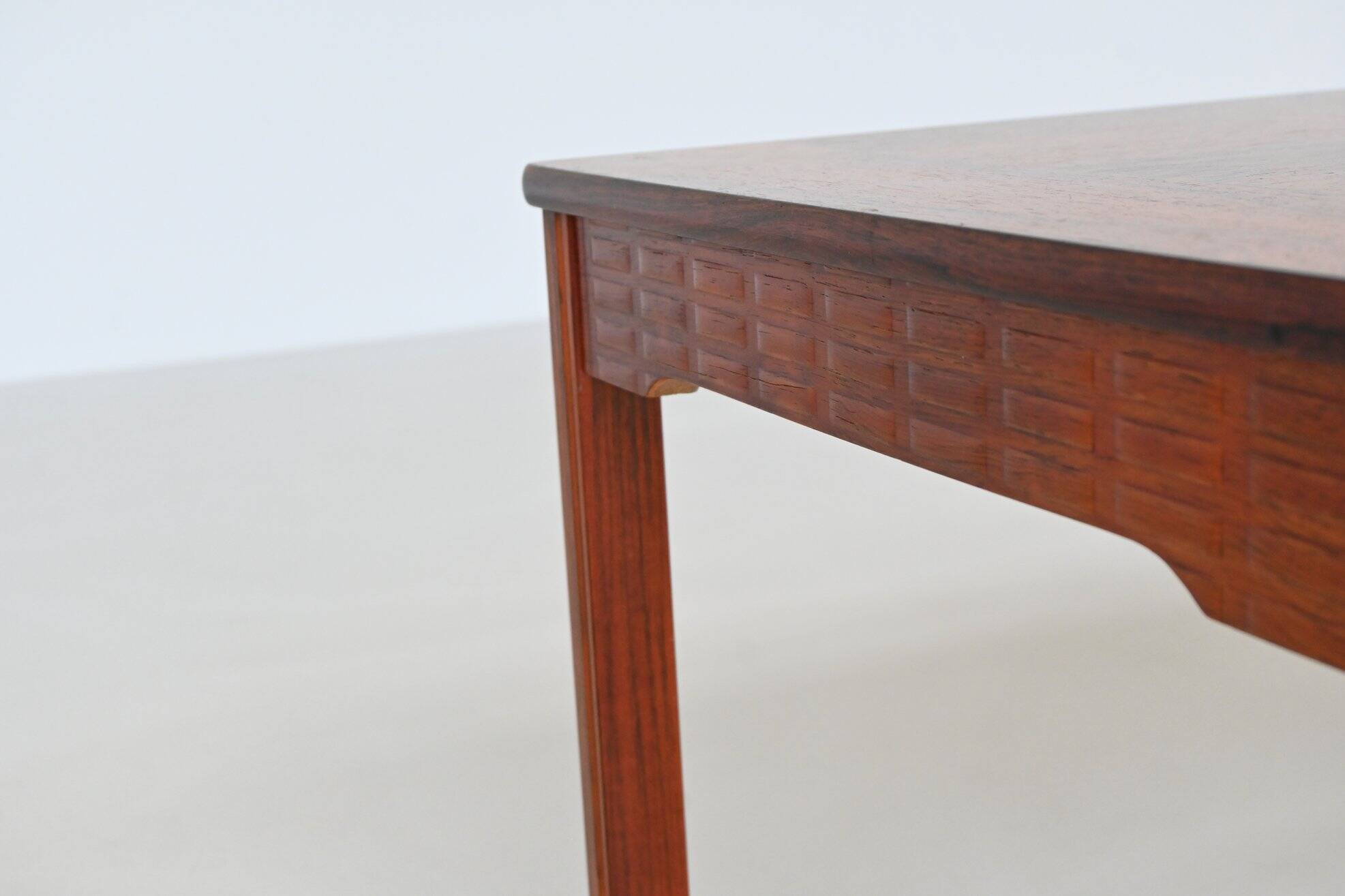 Grande table basse Alberts Tibro en palissandre Danemark 1970