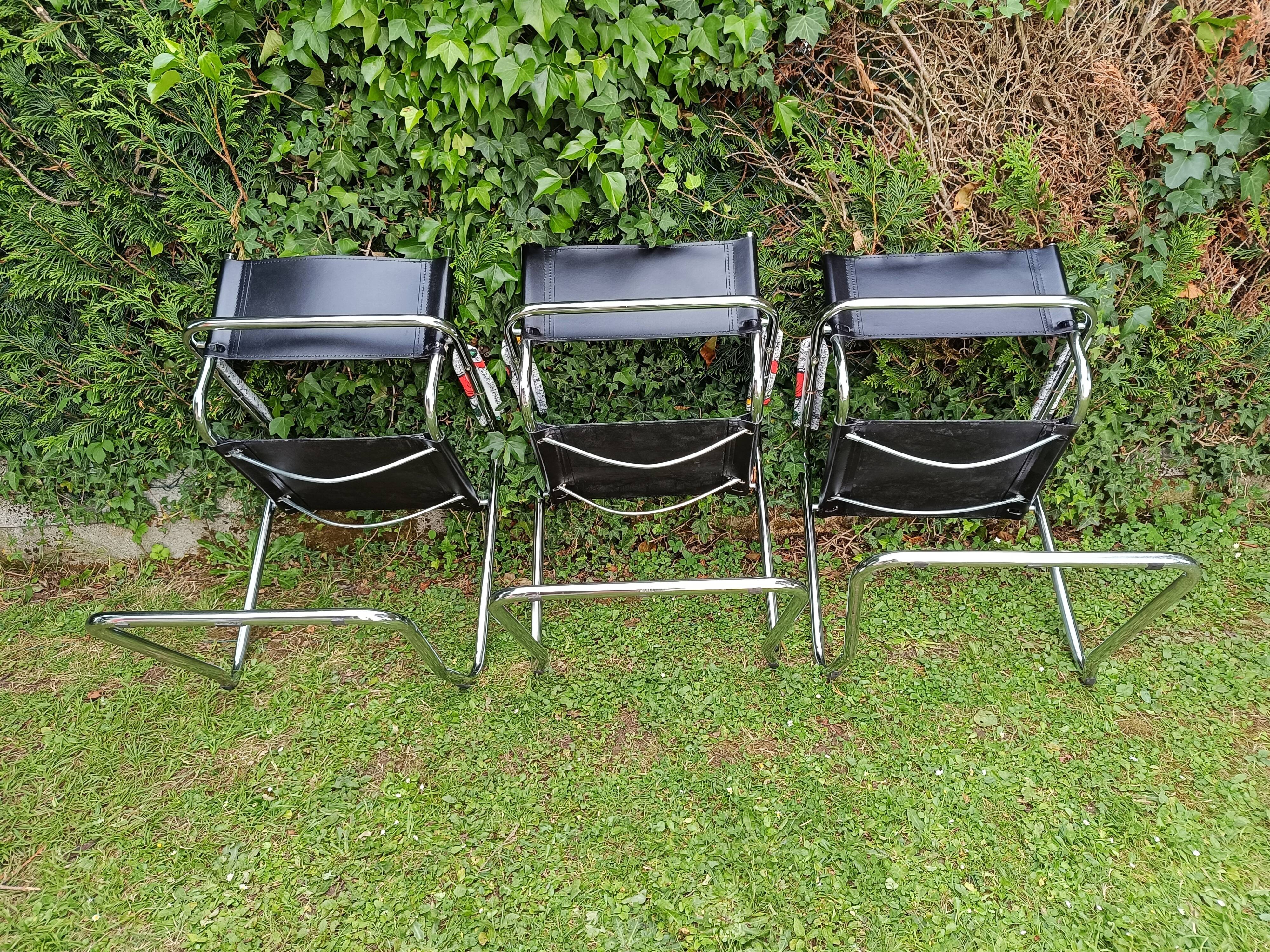 Lot de 3 fauteuils cantilever années 70