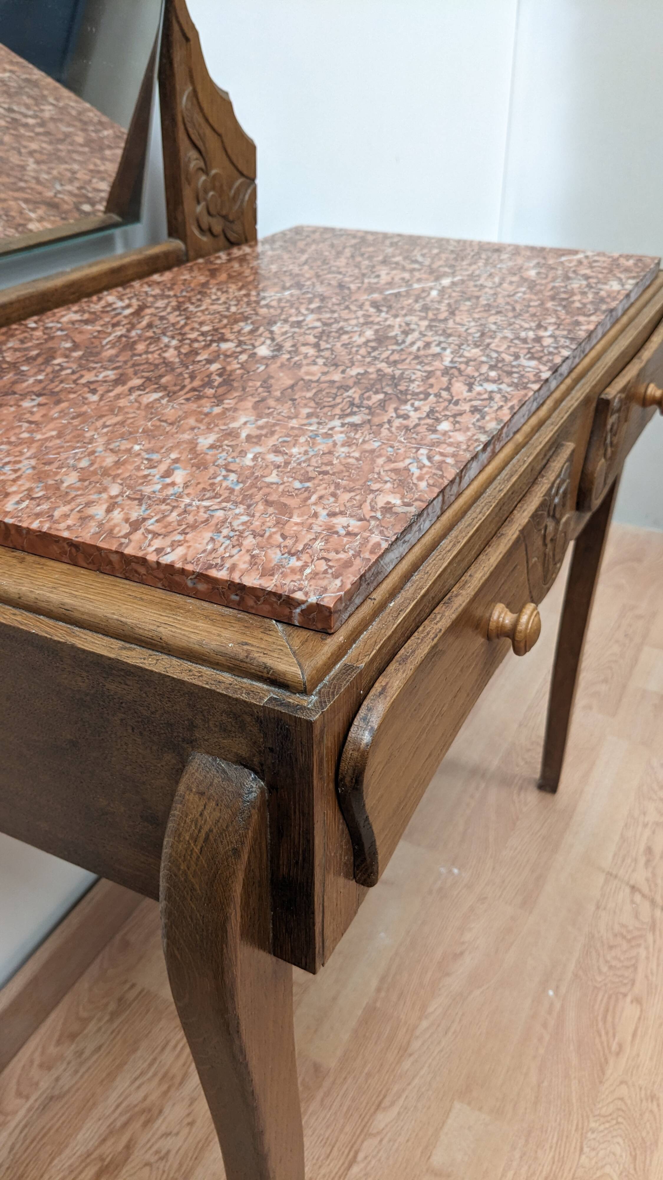 Art deco dressing table