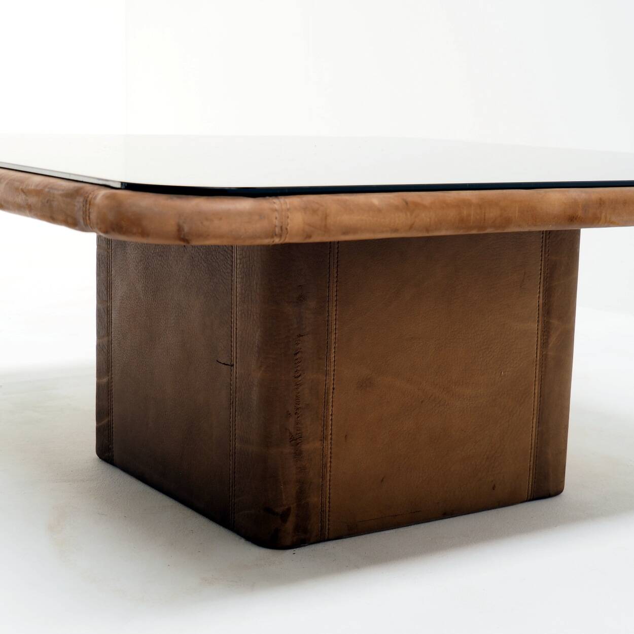 "DS-47" leather coffee table by De Sede, Switzerland, 1970s