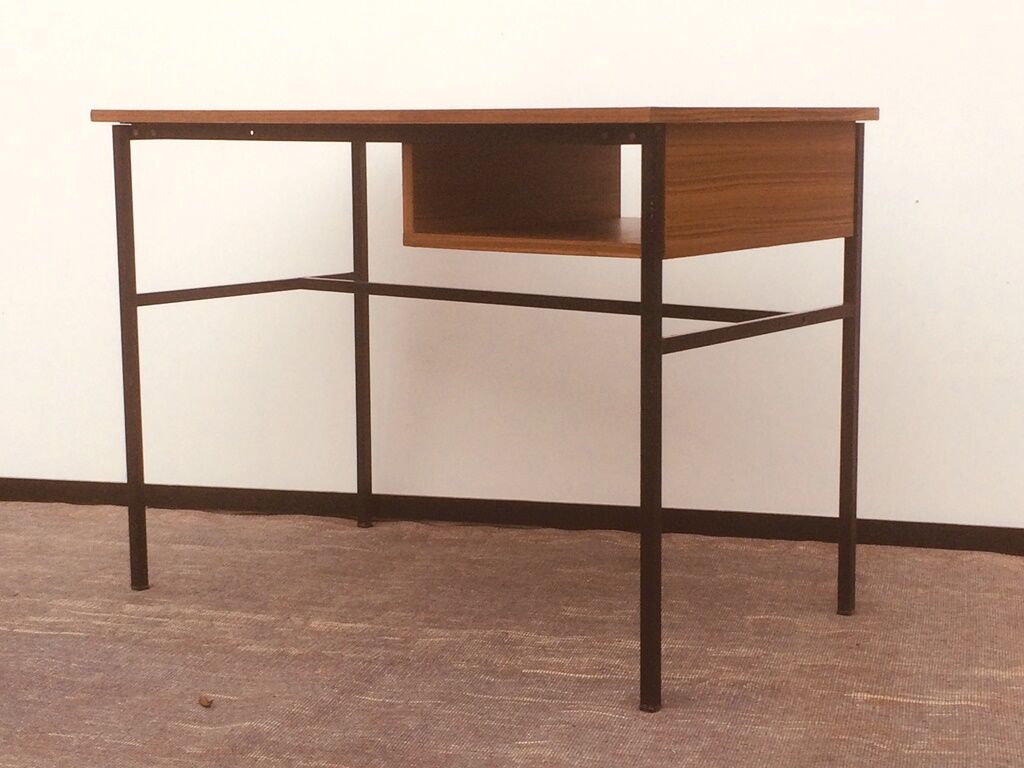 "Junior" desk by Pierre Guariche for Meurop 60