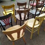 Lot de 20 chaises de bistrot bois dépareillé - vintage