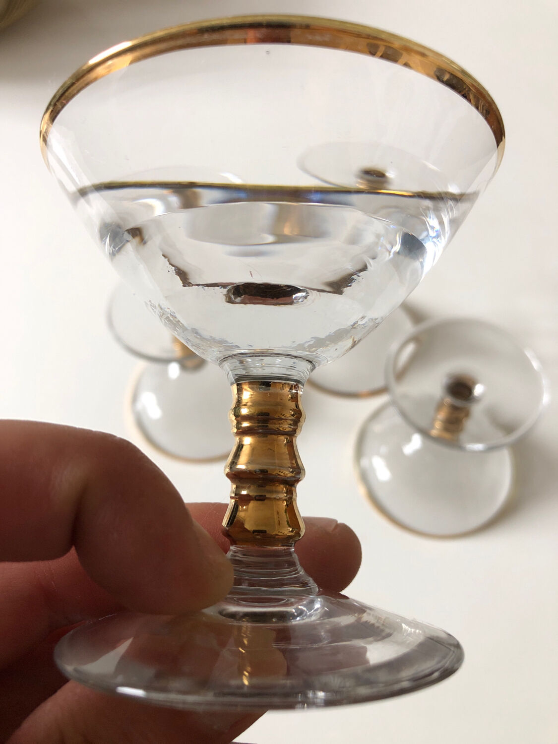 4 verres à liqueur