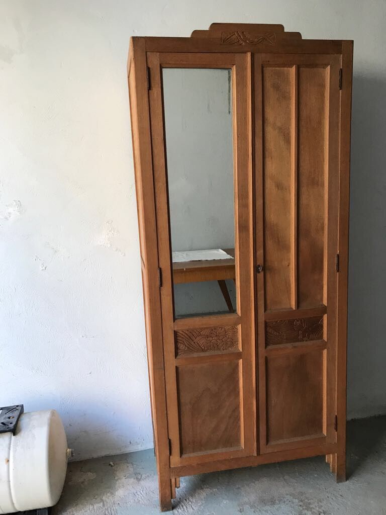 Armoire style art déco