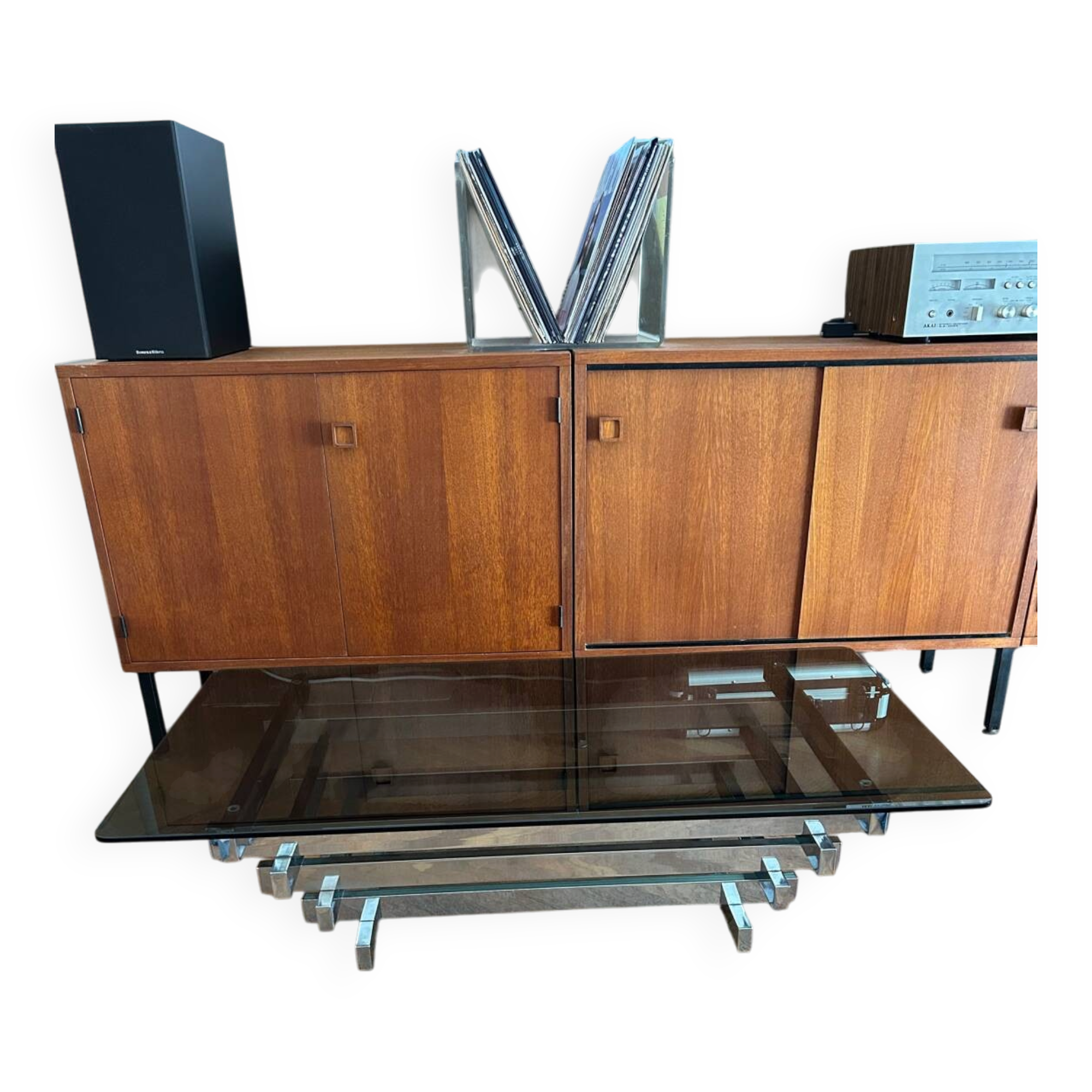 70s design coffee table in rectangular glass with chrome legs.