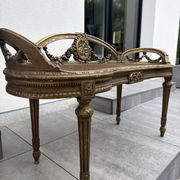 Superb salon bench (basket model) in Louis XVI style.