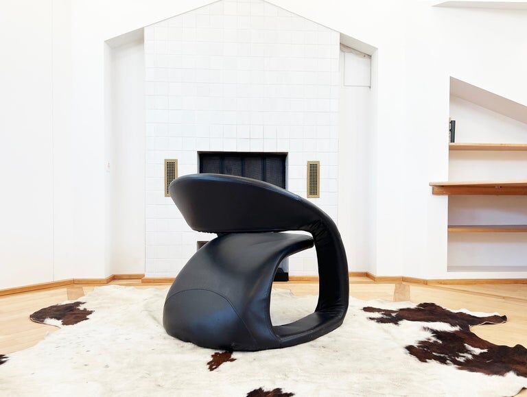 Sculptural chaise longue 80s