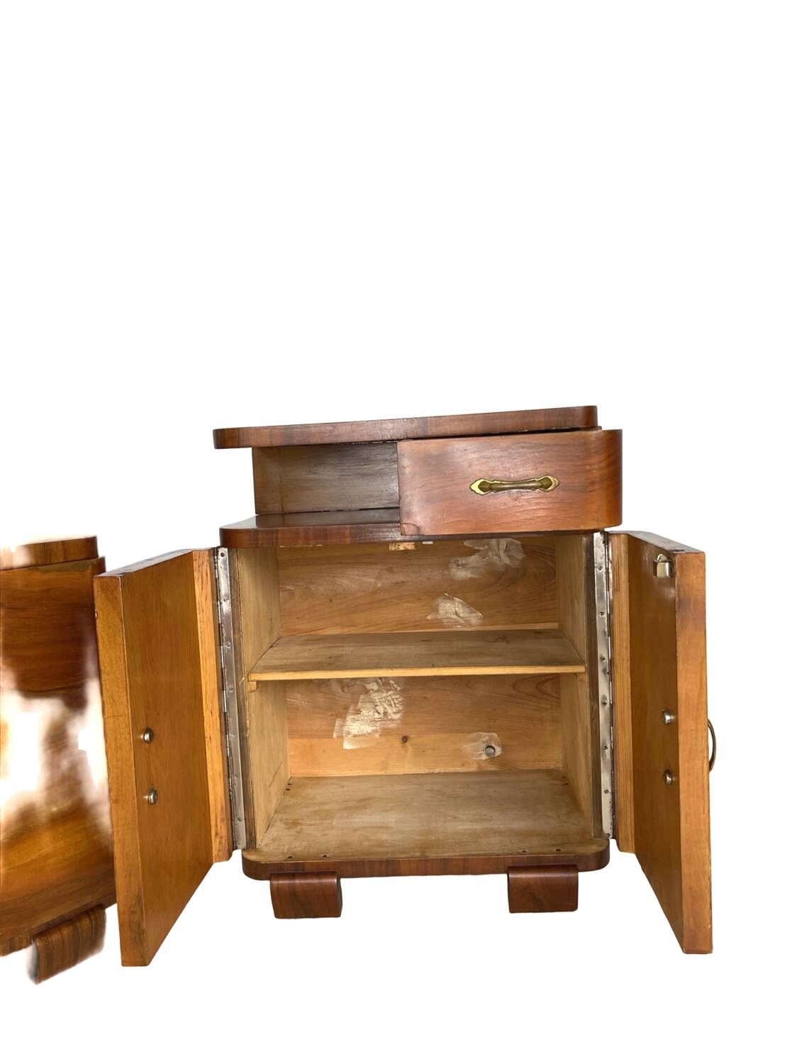 Tables de chevet Art déco italiennes en noyer, années 1940.