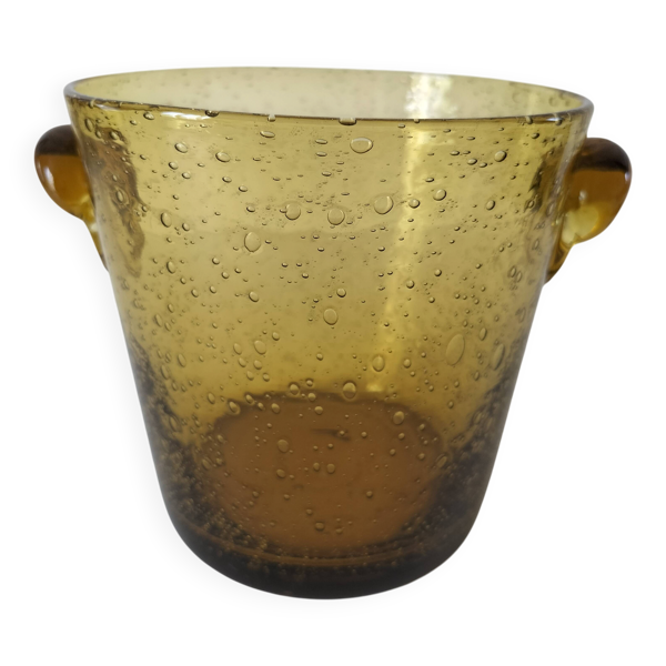 Seau à glace Biot vintage en verre soufflé bullé ambré, signé