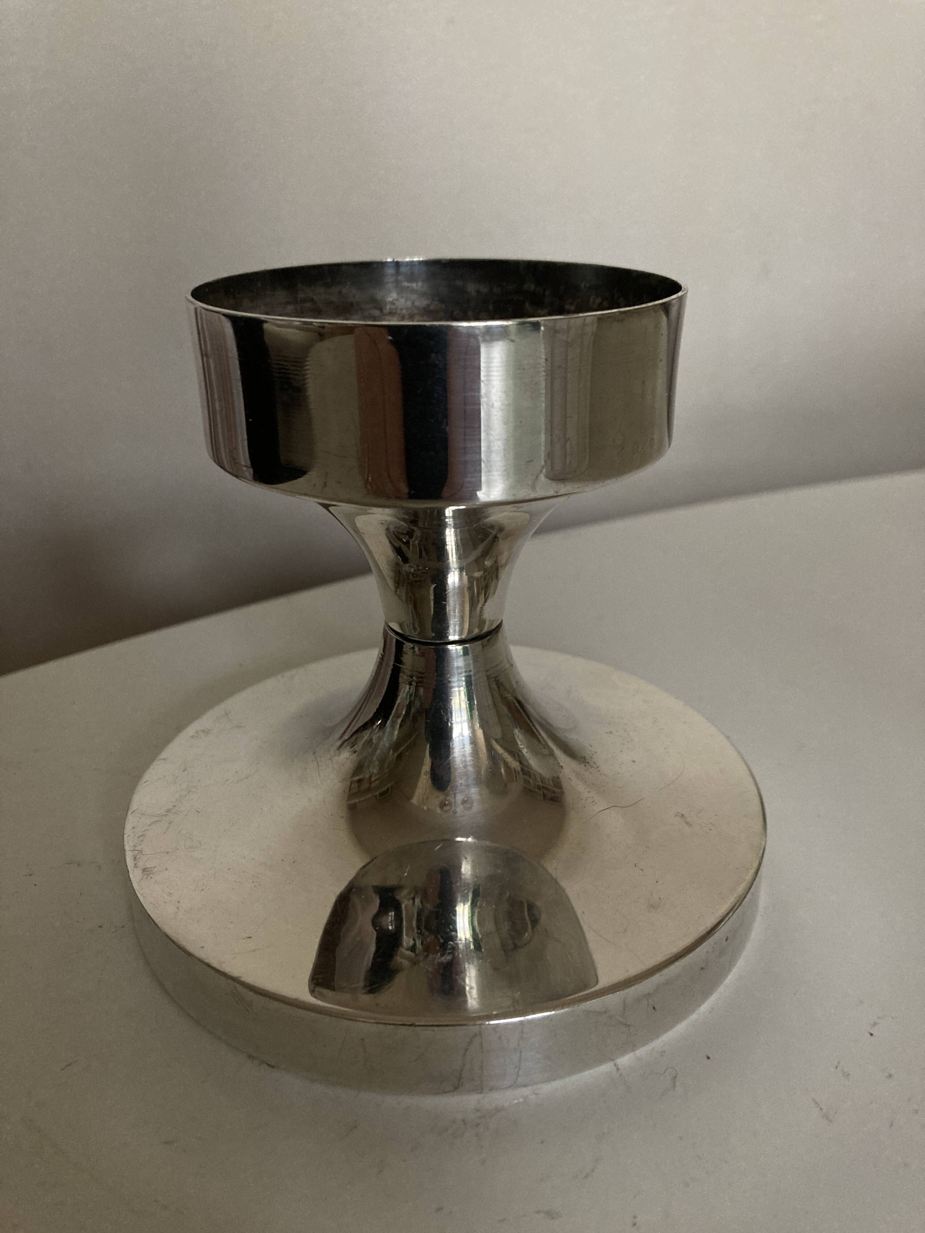 Tulip footed candle holder in silver metal 1970