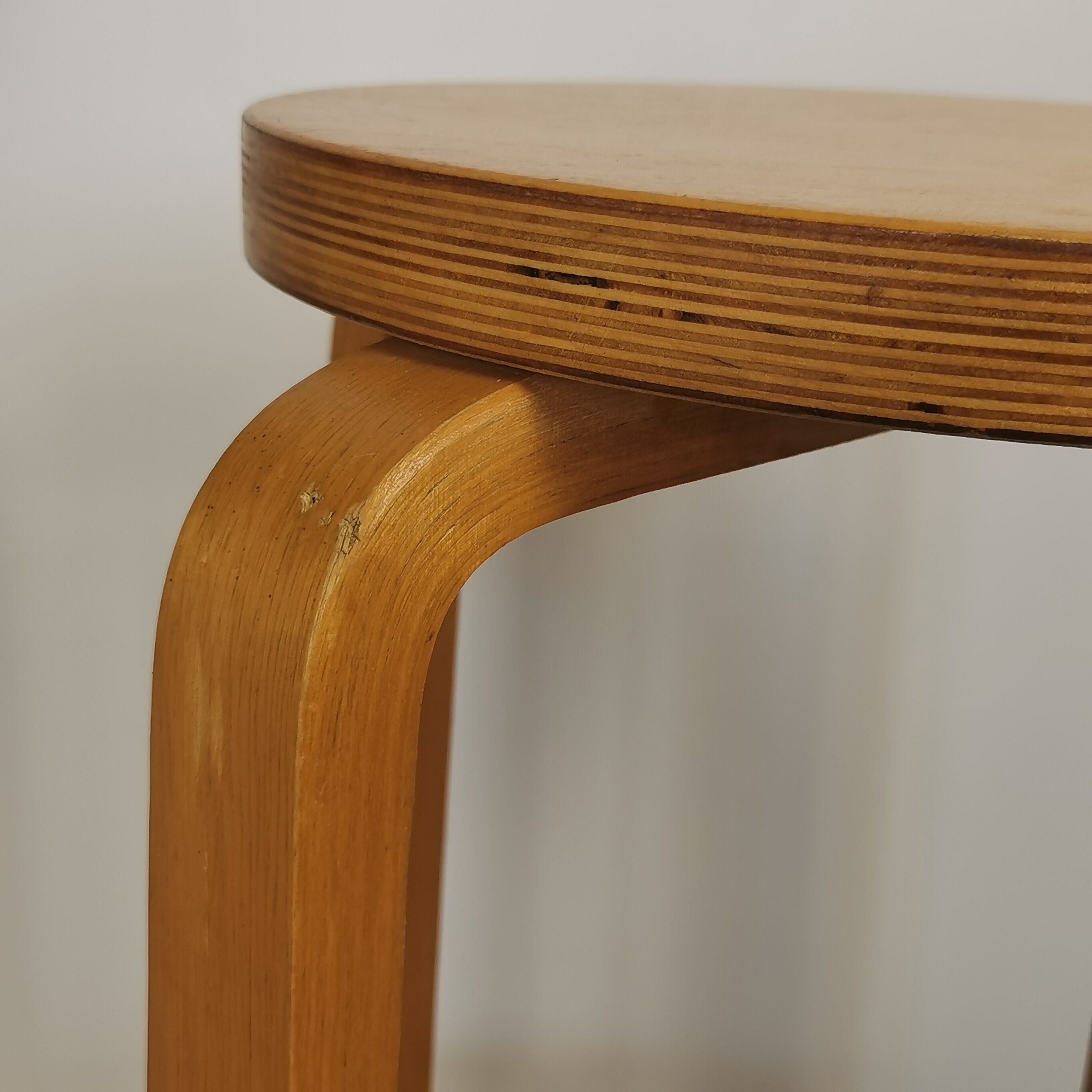 Laminated wooden stools