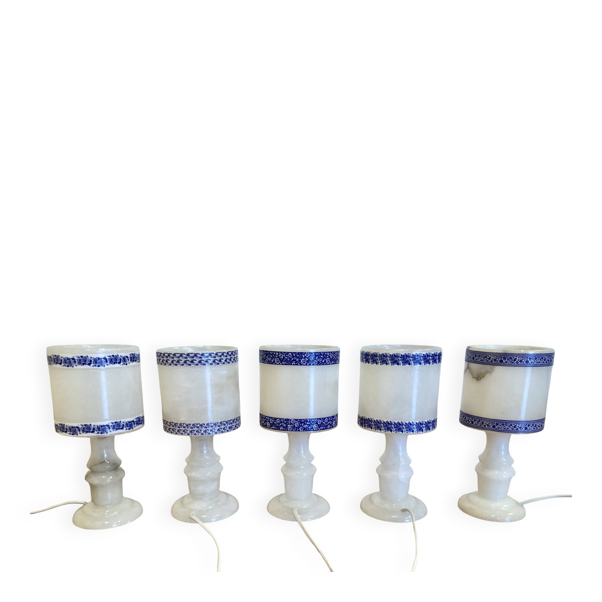 Ensemble de cinq lampes en albâtre design 1950.