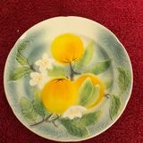 Assiette à dessert en barbotine