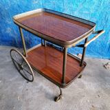 Serving table on wheels