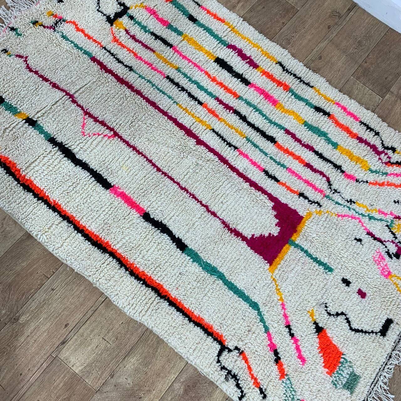 Handmade Moroccan Berber rug 186 X 122 CM