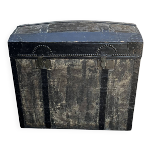 ancienne malle en bois