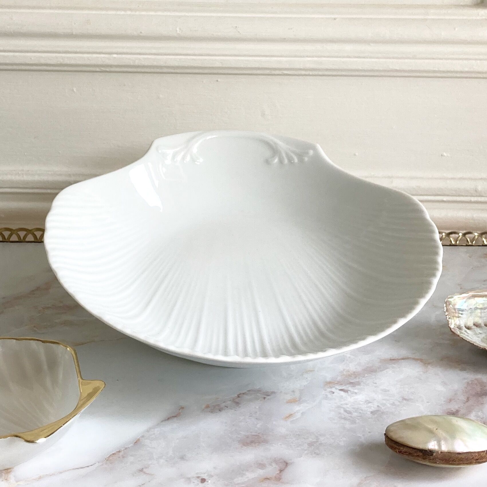 Porcelain shell hollow dish