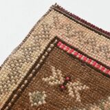 2x2 Brown Pink Classic Vintage Rug, 48x75Cm