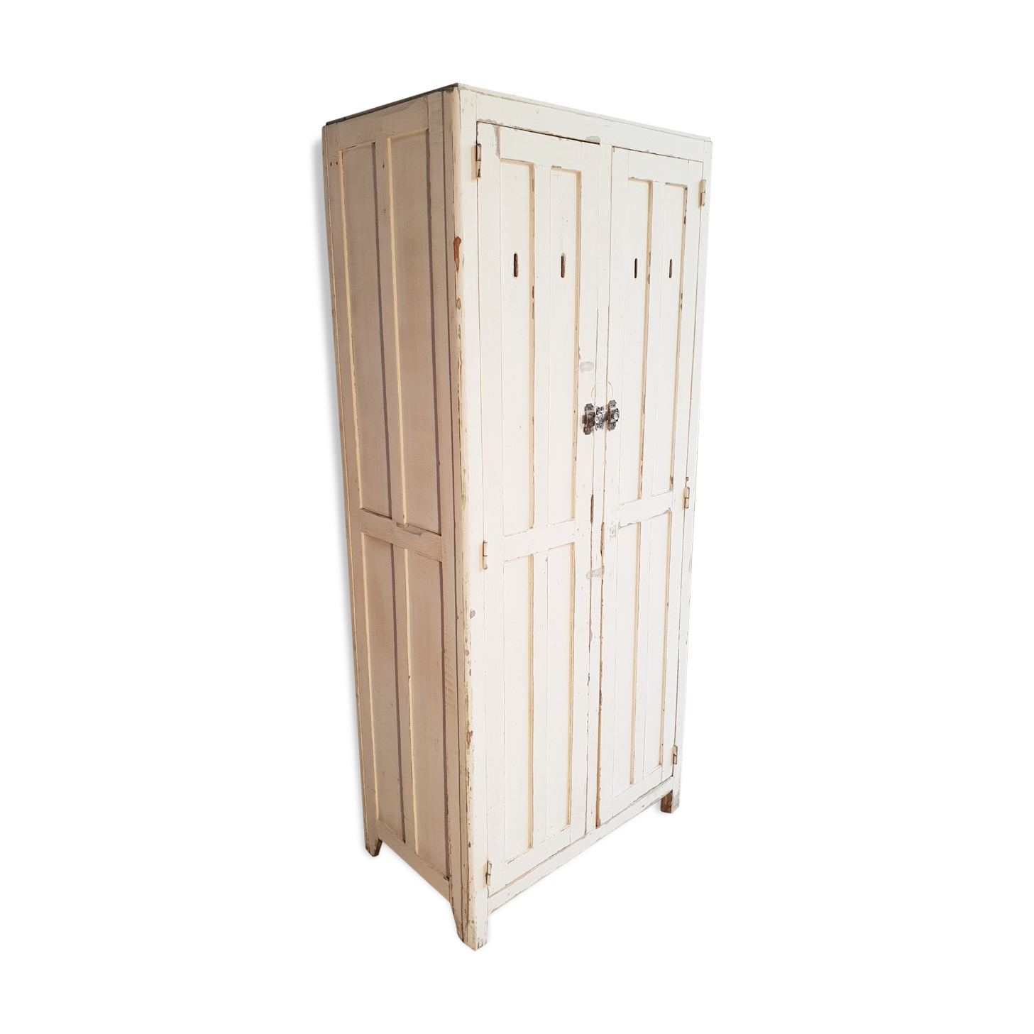 Armoire vintage