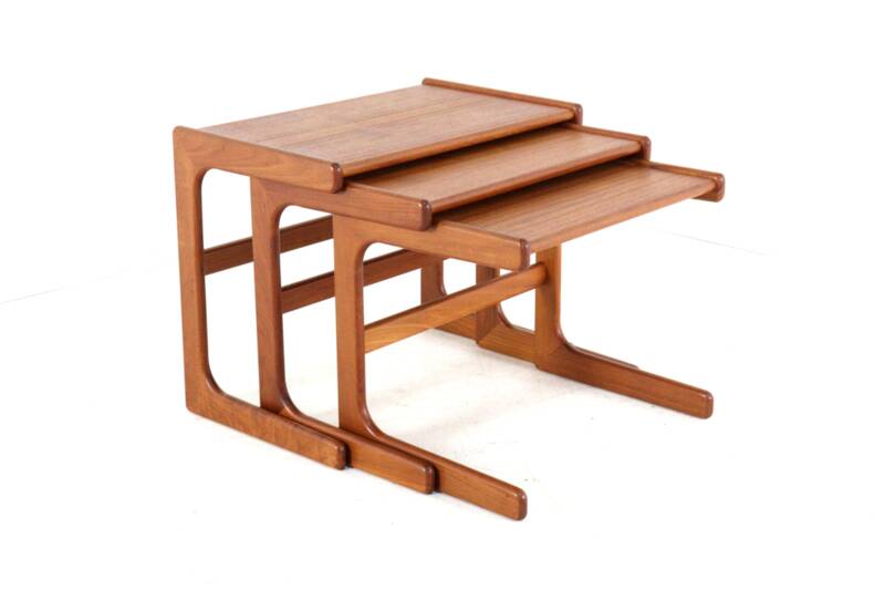Salin Nyborg nesting tables