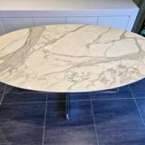 Roche Bobois table in Calacatta marble from 1980