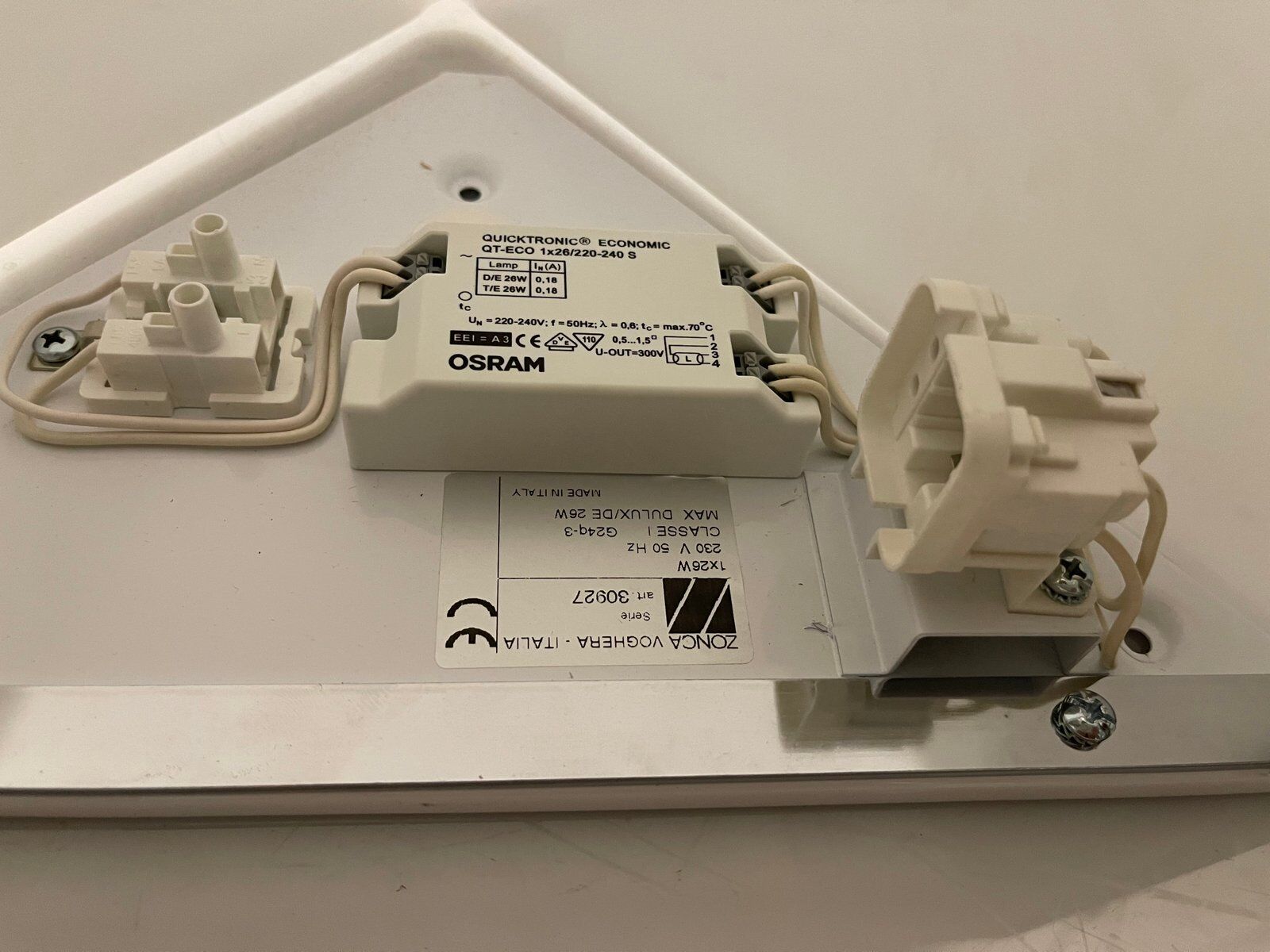 2 mid-century Italian acrylic glass sconces by Zonca Italy