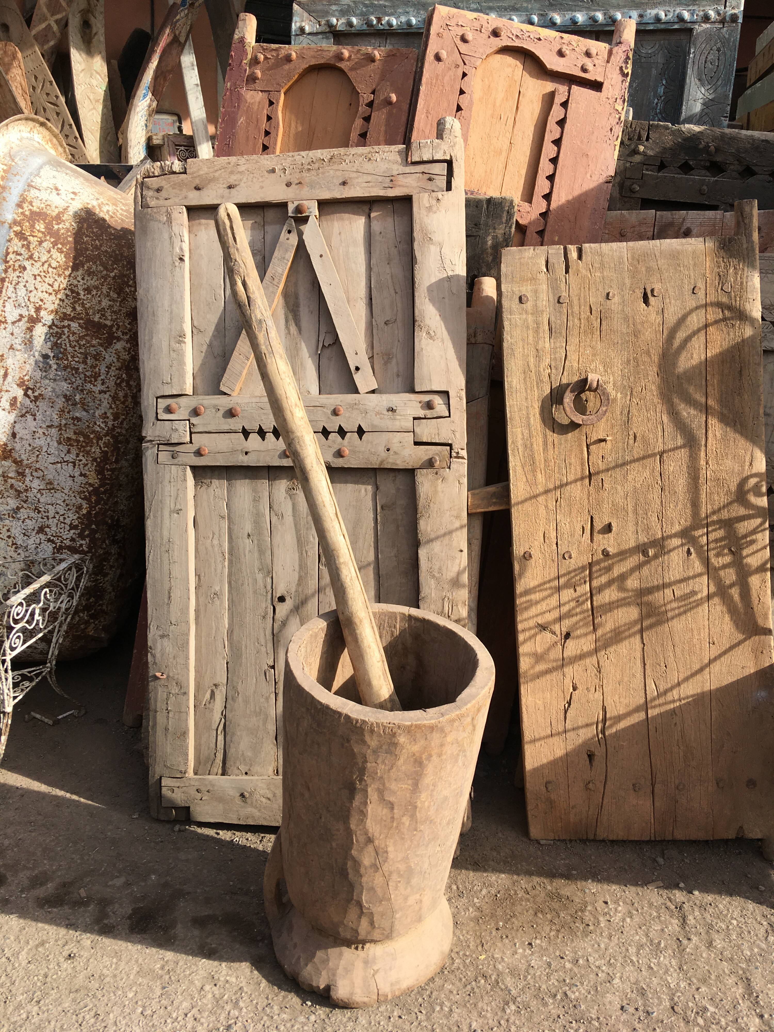 ANCIENT AFRICAN WOODEN MORTAR AND PESTLE 2
