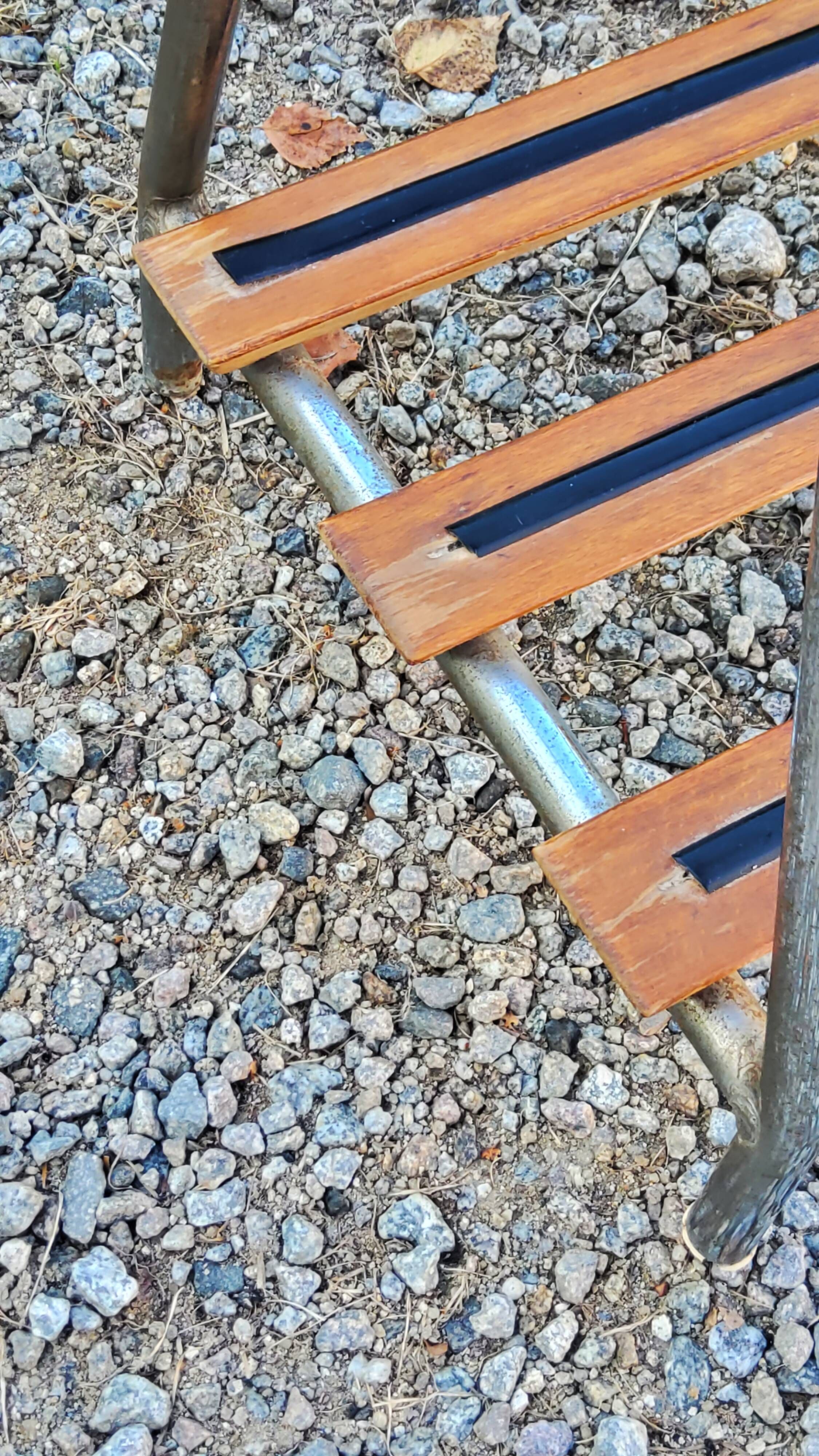 Vintage valet in wood, chrome metal and vinyl from the 60s