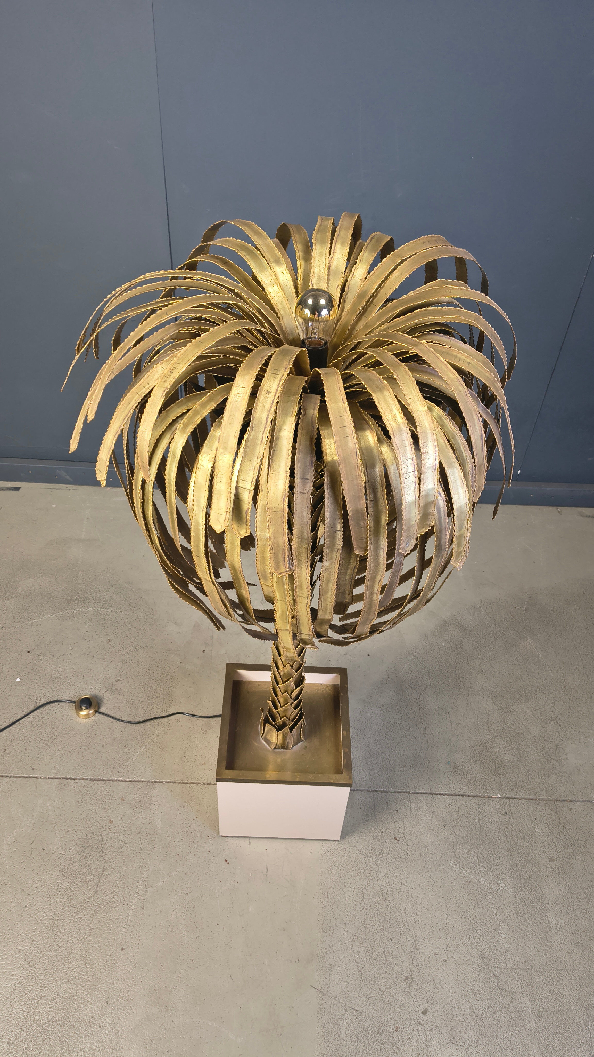 Brass palm tree floor lamp by Maison Jansen, 1970s