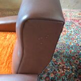 Vintage armchair in skaï