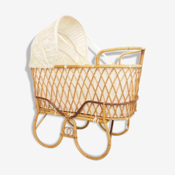 Cradle rattan