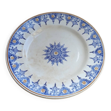 Plat sur socle Terre de fer