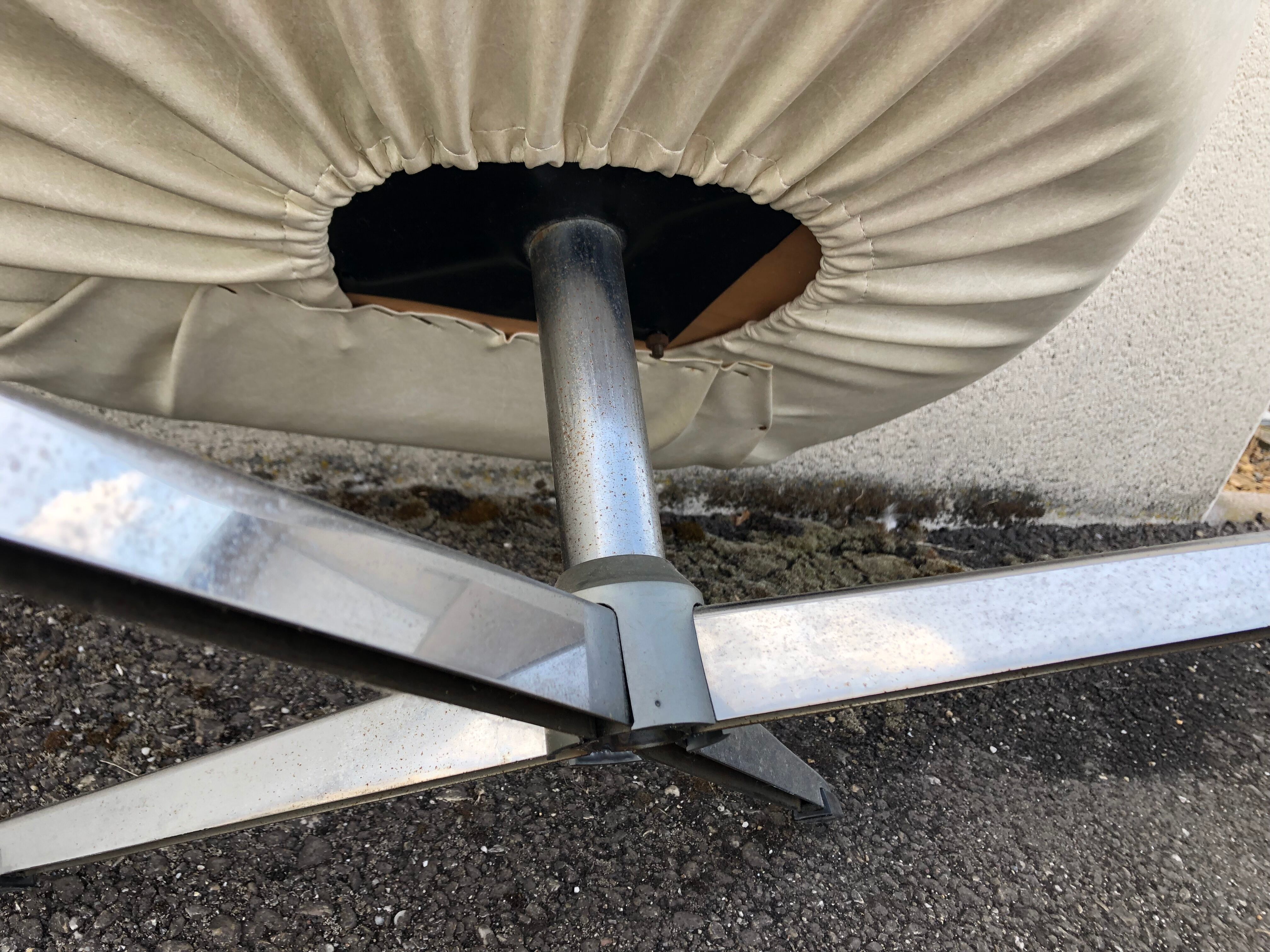 Vintage 70s white leatherette shell armchair