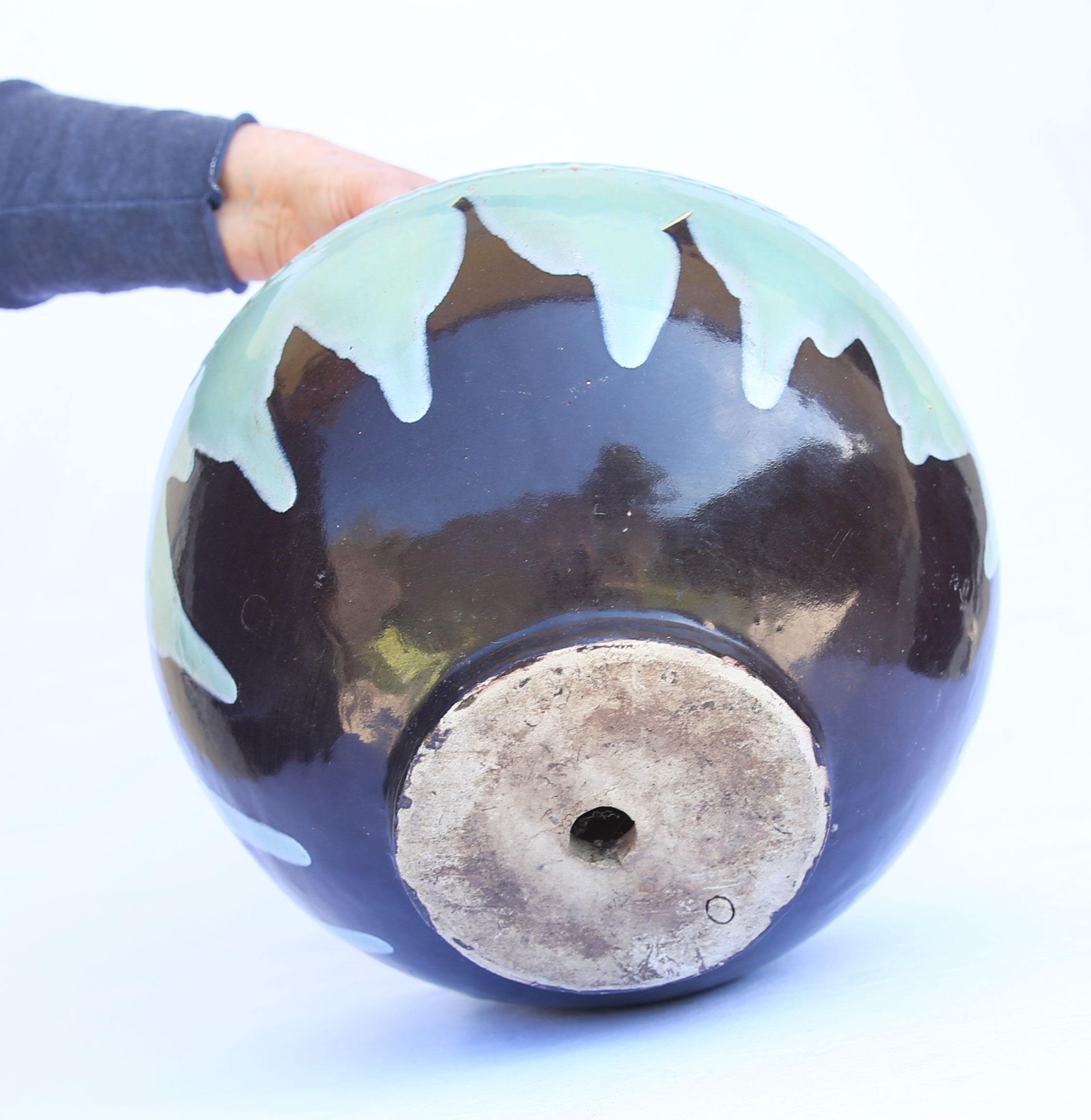 XL pot cover in celadon enamelled sandstone and art Deco style anthracite grey