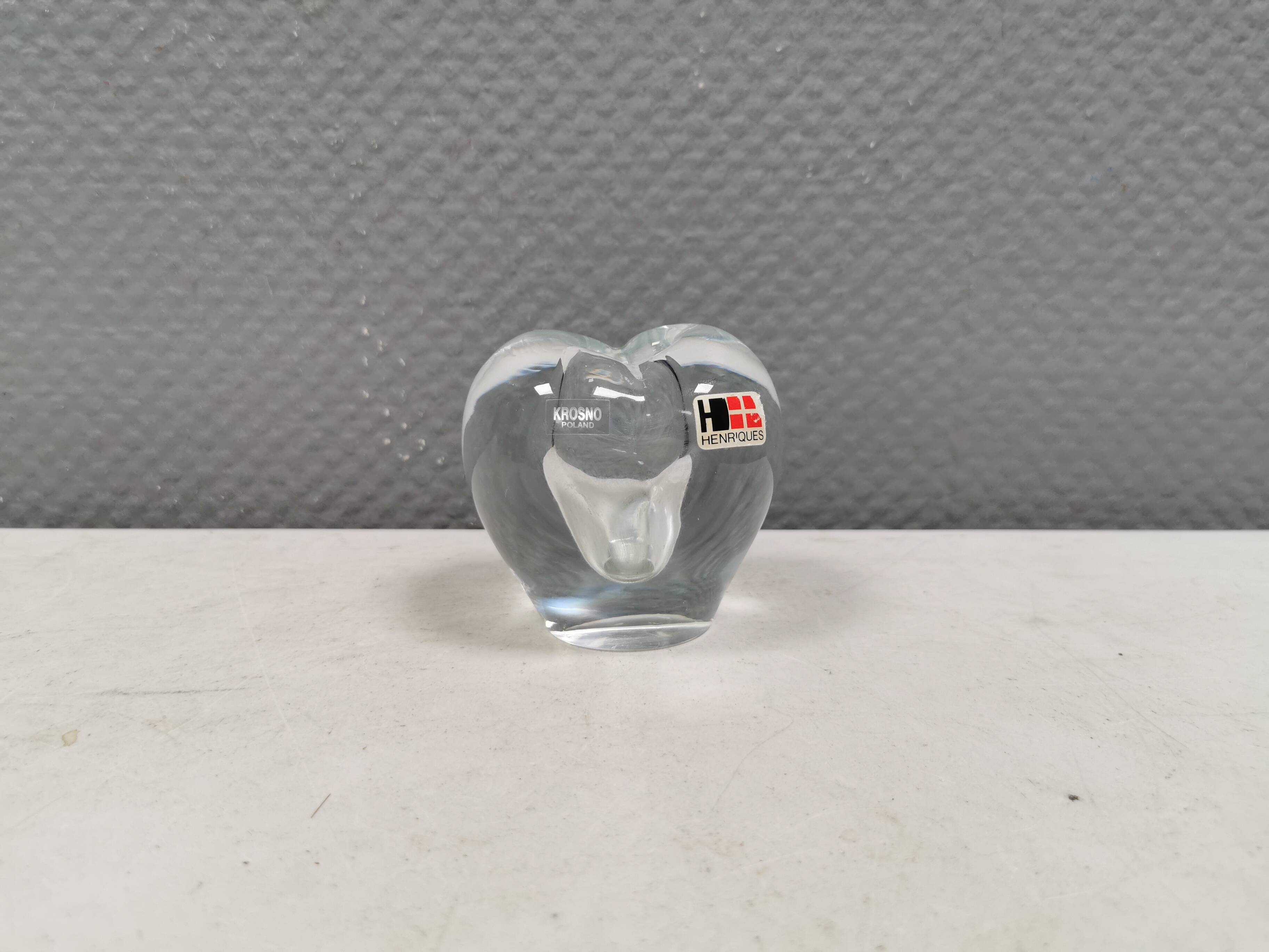 Small lovely glass vase from Polish Krosno glass, 1980s.