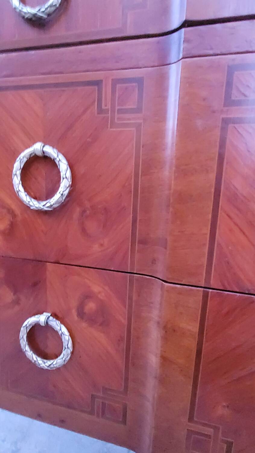 Louis XV Louis XVI rosewood commode, 19th century.